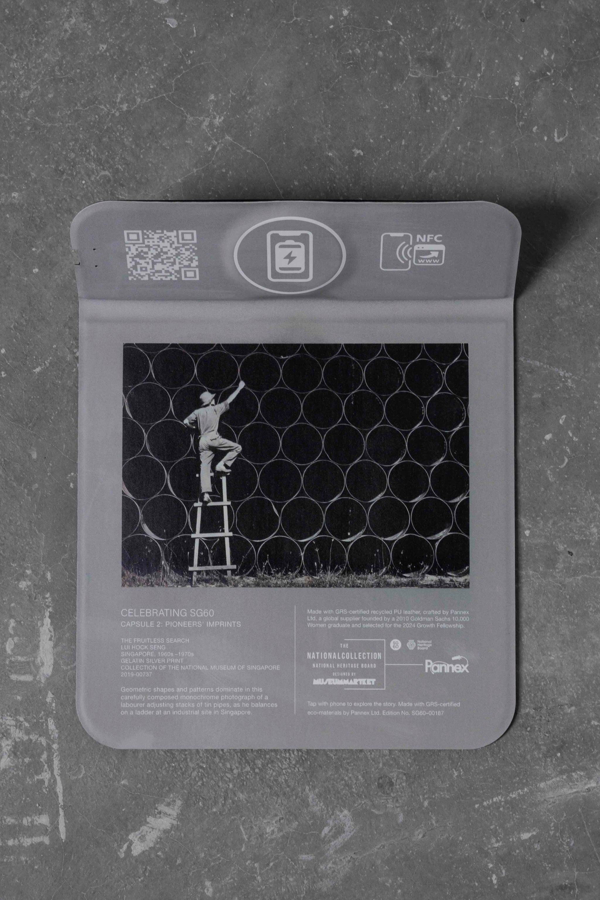 WIRELESS CHARGING PAD by MuseumMartket x Pannex