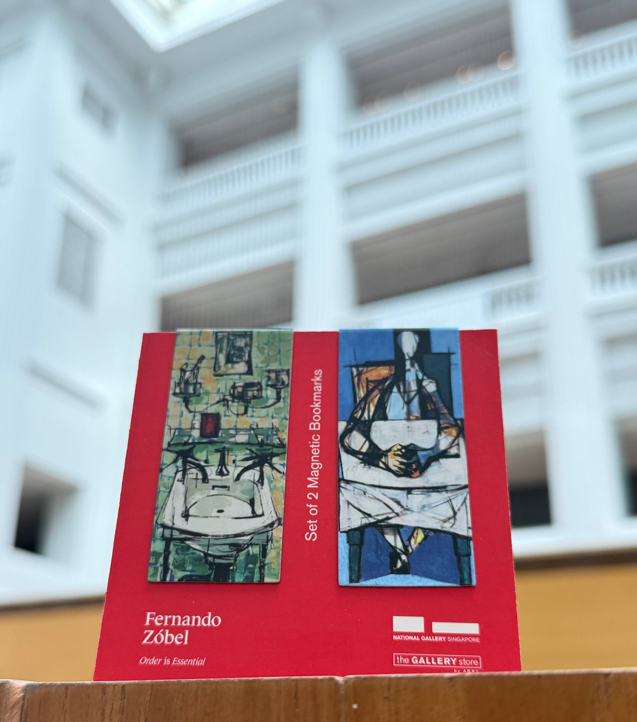 WASHBASIN & SEATED MAN (NOTHING III) SET OF 2 MAGNETIC BOOKMARKS