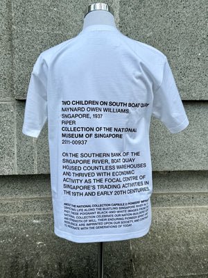 TWO CHILDREN ON SOUTH BOAT QUAY Oversized TEE