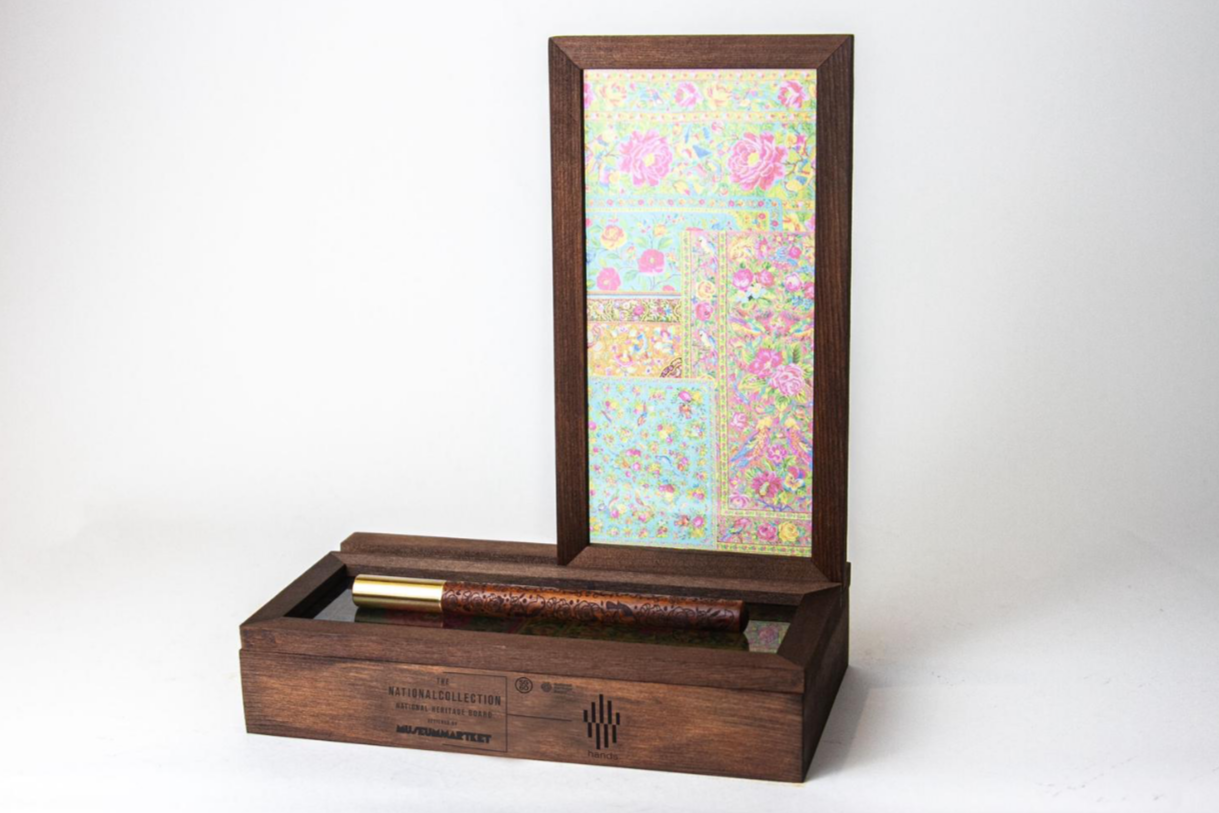 STATIONERY HOLDER by MuseumMartket x Hands The Life