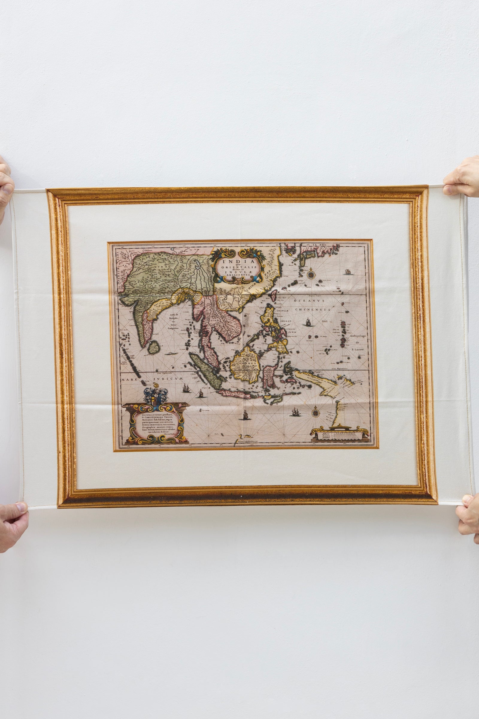 MAP LINEN TEA TOWEL 50 X 70CM