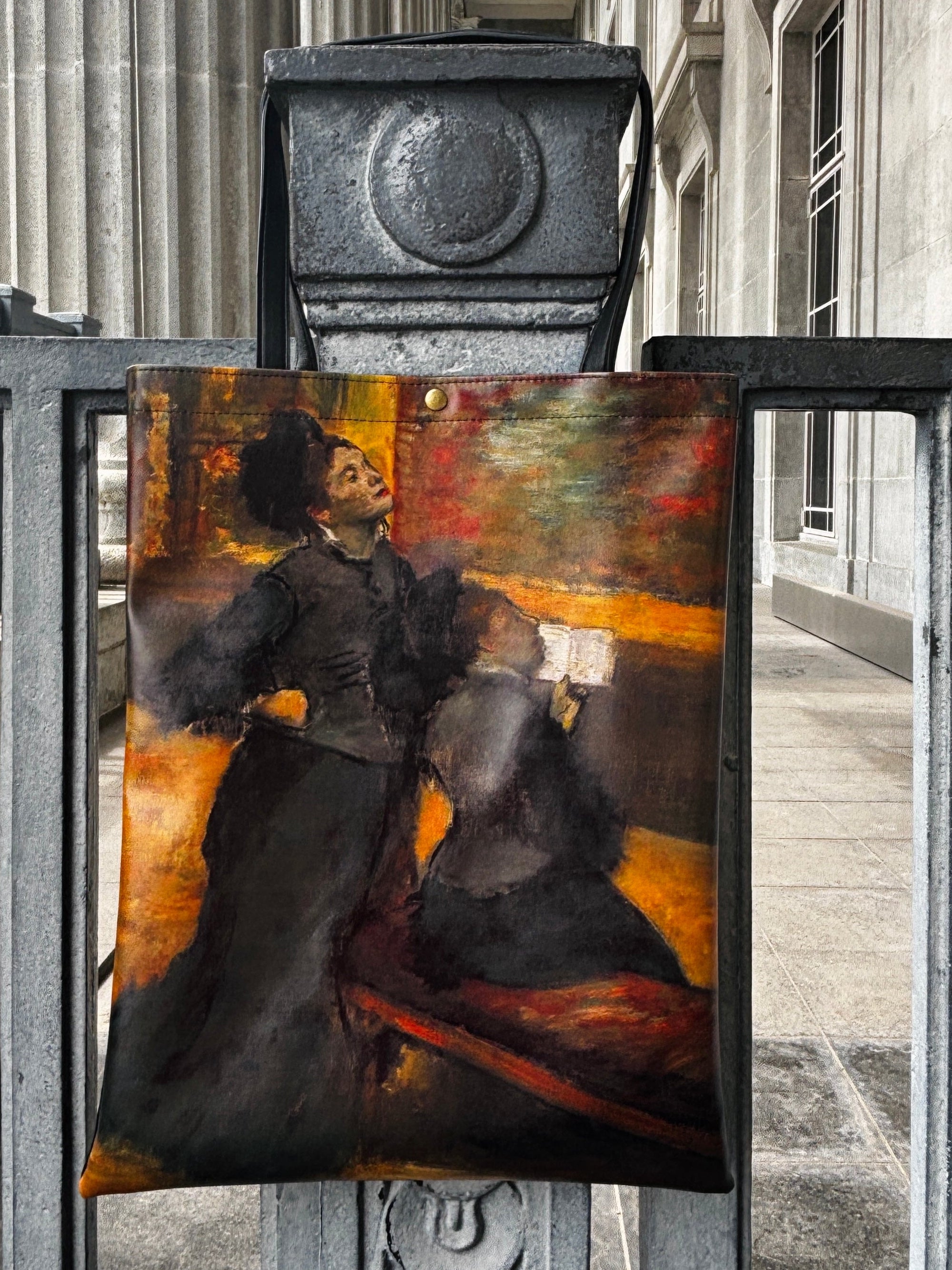 Degas Tote Visit to a Museum