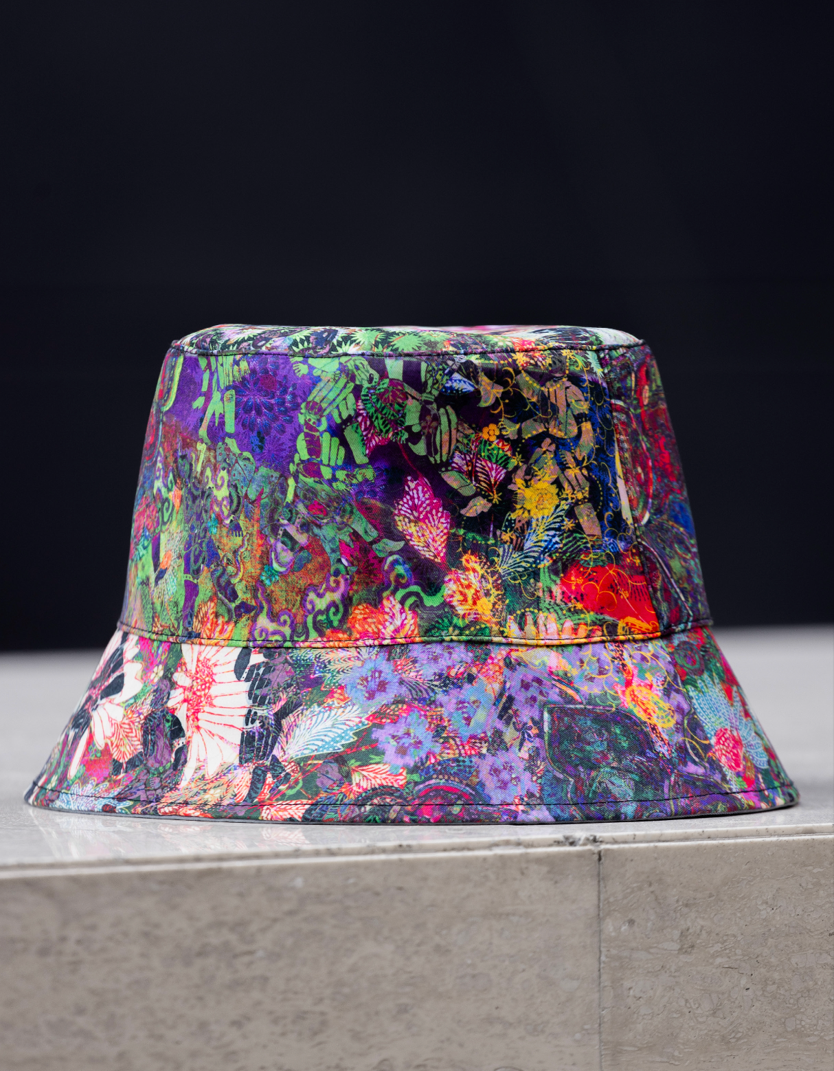 NATIONAL COLLECTION X MUSEUM MARTKET REVERSIBLE BUCKET HAT