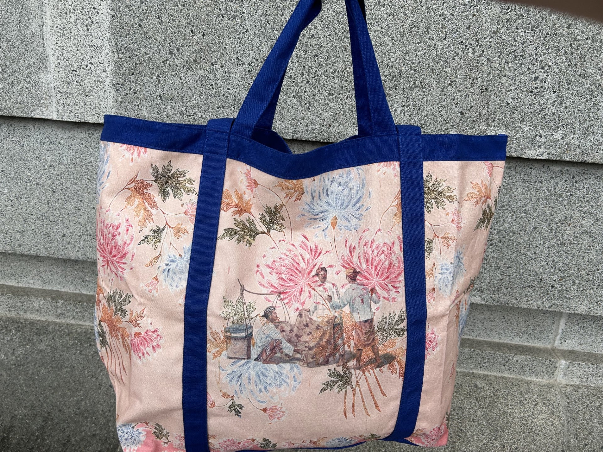 NATIONAL COLLECTION X MUSEUM MARTKET SHOPPER